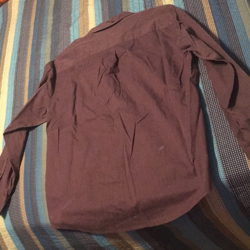 Men’s Button-up - Picture 4 of 4